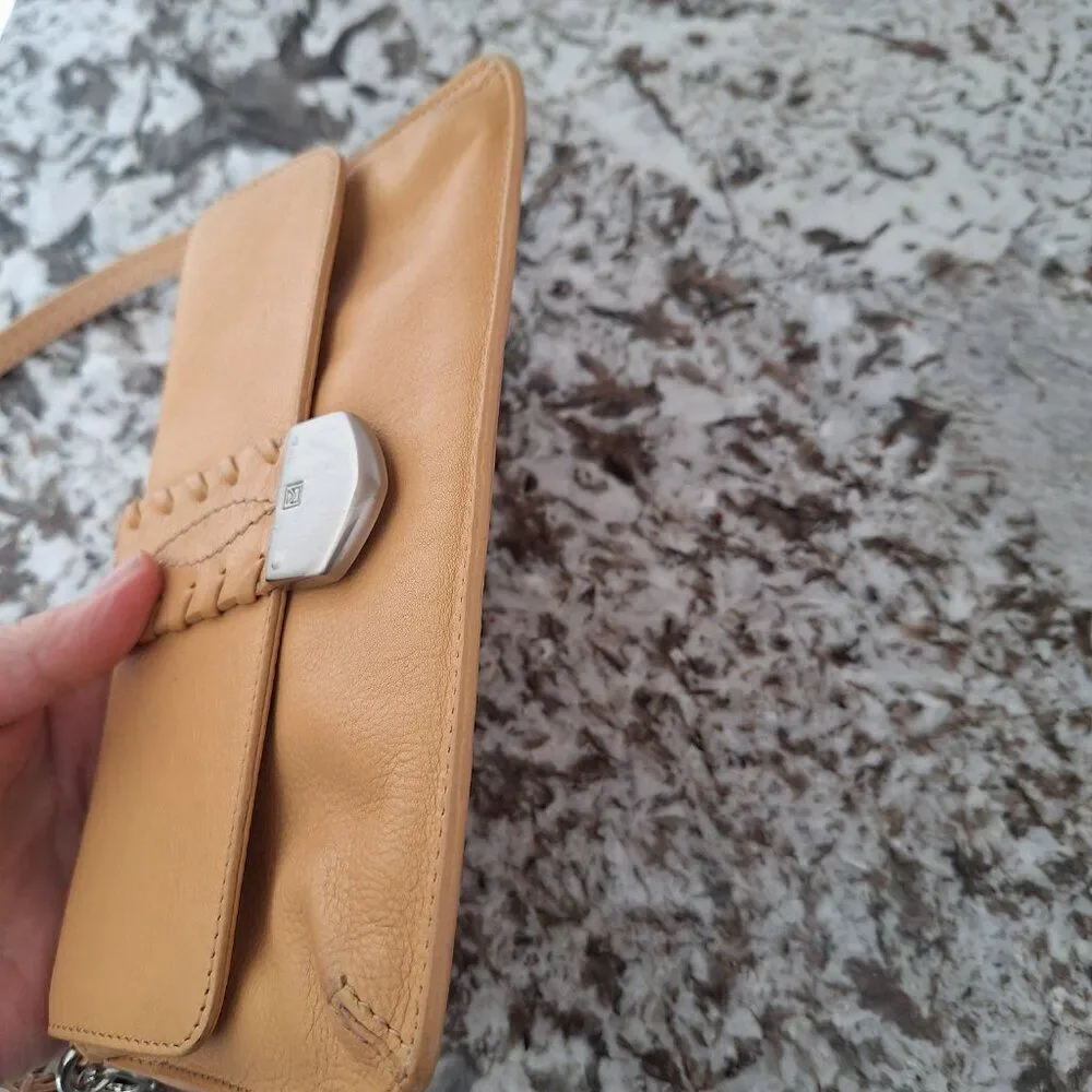 Michael Kors Beige leather purse clutch wristlet‎